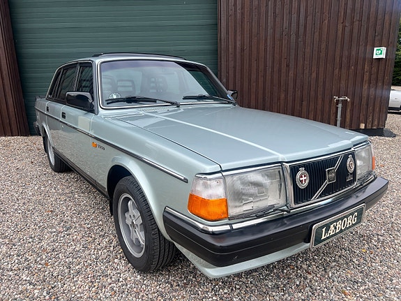 Volvo 240