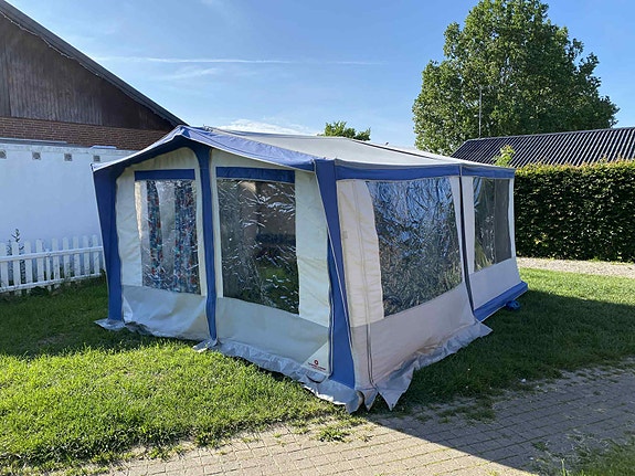 Combi camp