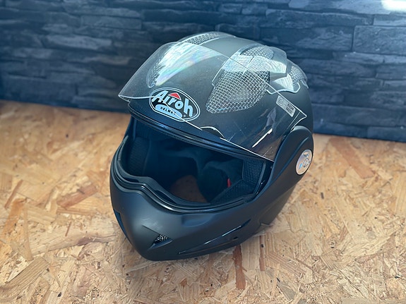 Product image 1 of 2