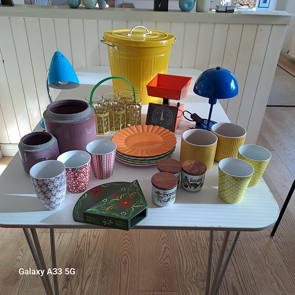 Product image 1 of 3