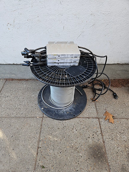 Product image 1 of 3