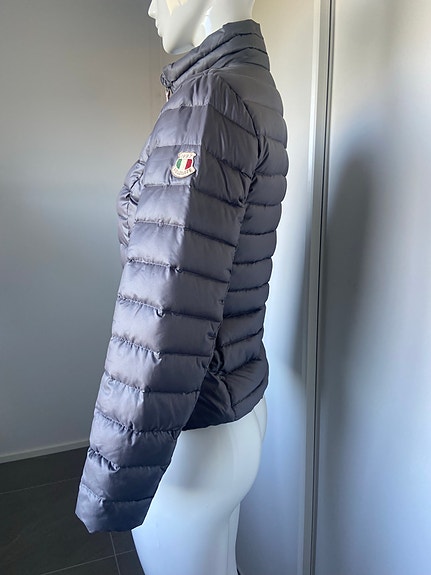 Product image 15 of 18