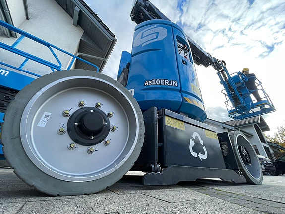 Product image 6 of 8