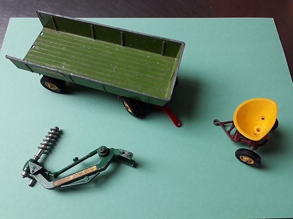 Product image 1 of 4