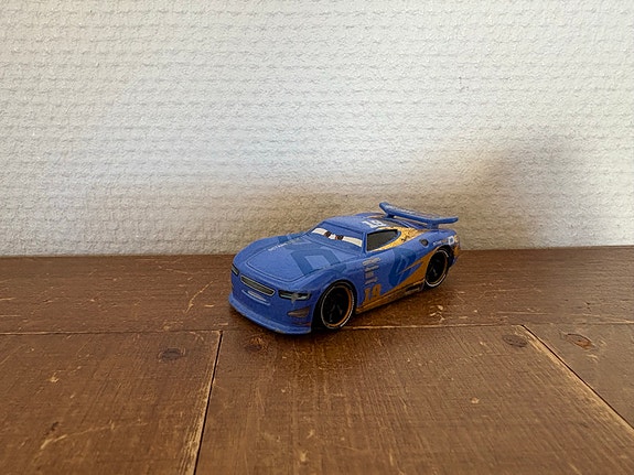 Product image 1 of 2