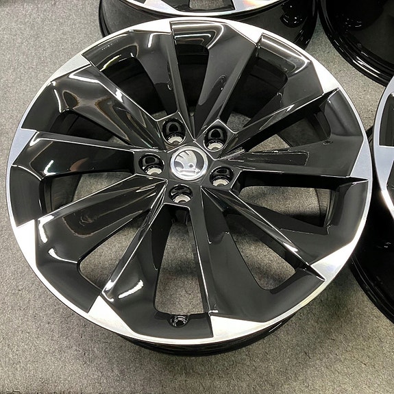 Product image 4 of 8