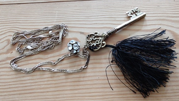 Product image 1 of 8