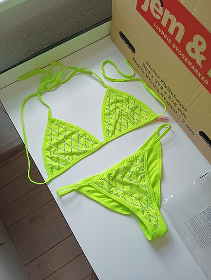 Product image 1 of 7