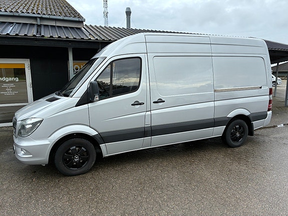 Mercedes Sprinter 319