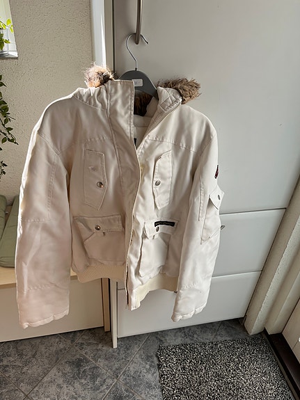 Product image 19 of 41