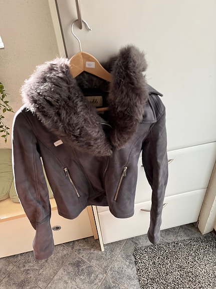 Product image 12 of 41