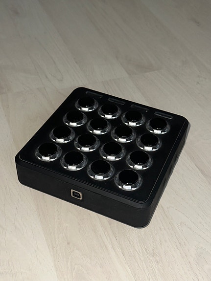 Product image 2 of 4