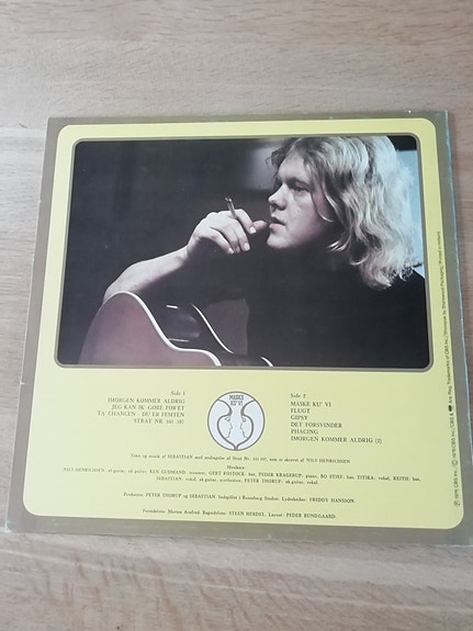 Product image 2 of 6