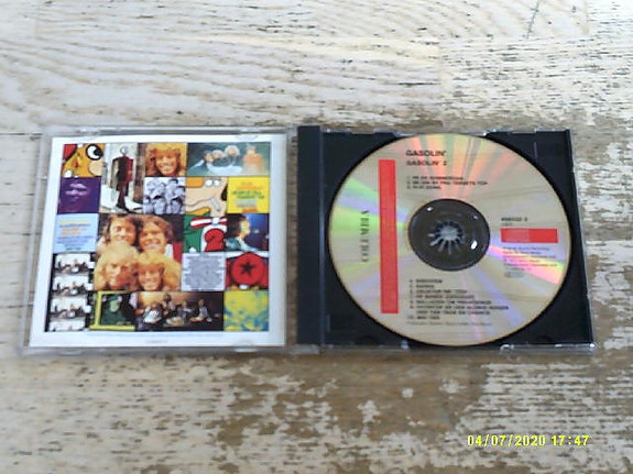 Product image 3 of 3