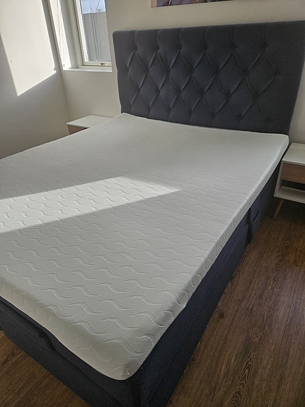 Product image 1 of 9