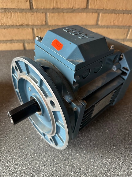 Product image 1 of 5