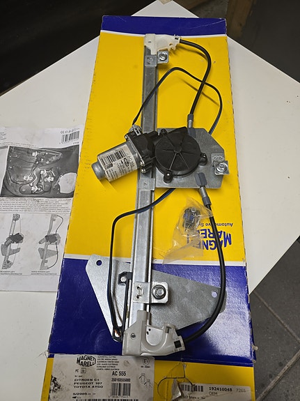 Product image 1 of 3