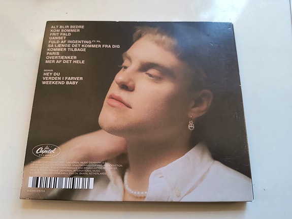 Product image 3 of 3