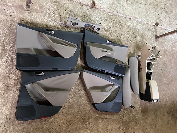 Product image 1 of 4