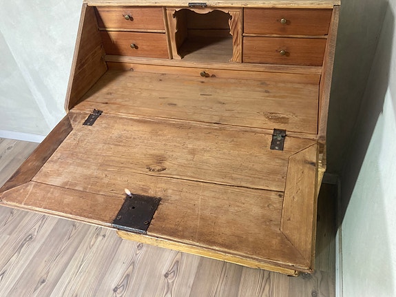 Product image 12 of 18
