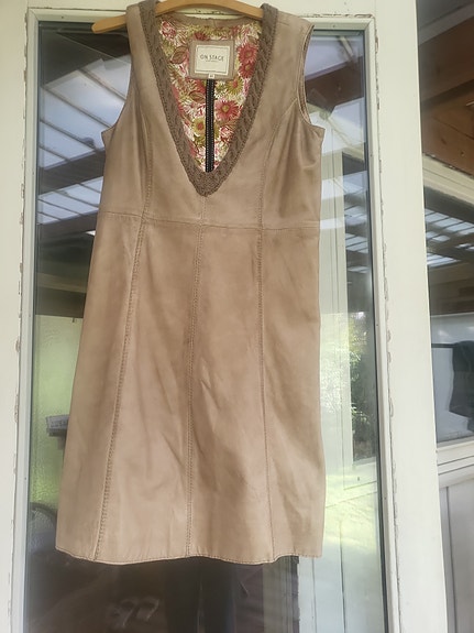 Product image 1 of 8