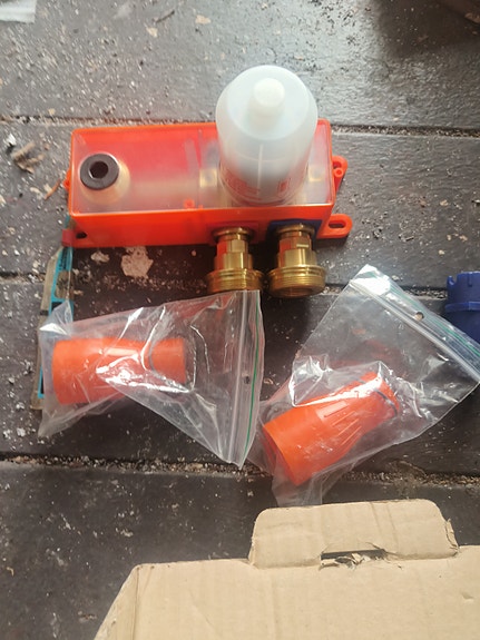 Product image 1 of 6