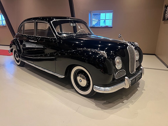 BMW 501