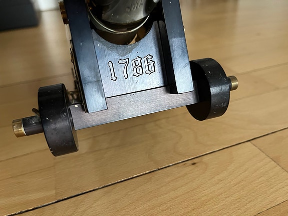 Product image 8 of 9