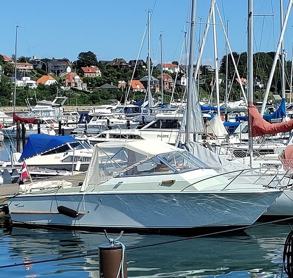 Coronet 24 Weekender