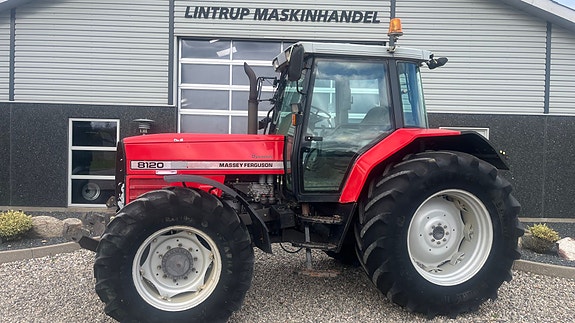 Massey Ferguson 8120 DYNA 4 Med frontlift