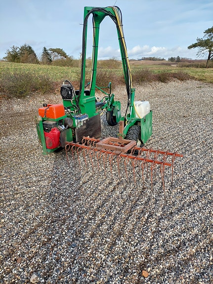 Product image 1 of 7