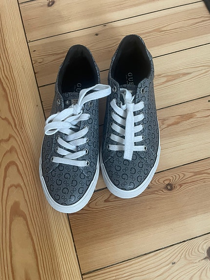 Product image 1 of 7