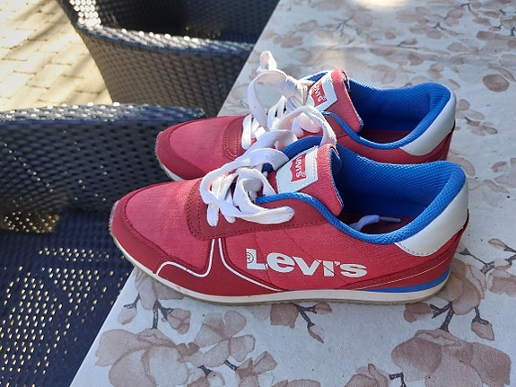 Product image 1 of 8