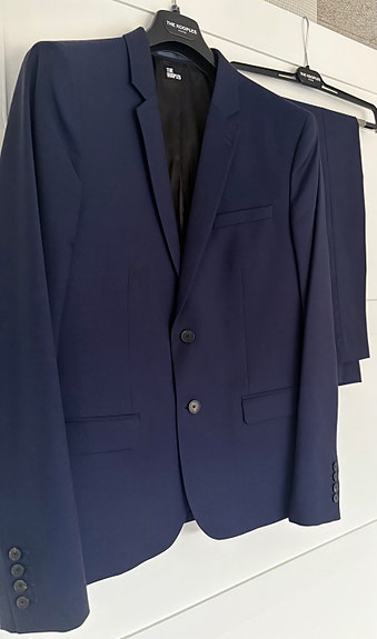 Product image 1 of 2