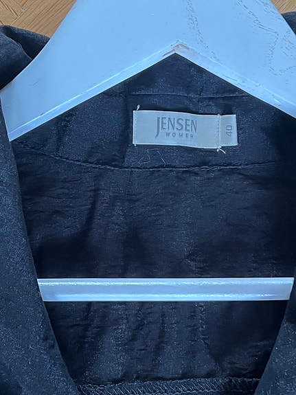 Product image 3 of 11