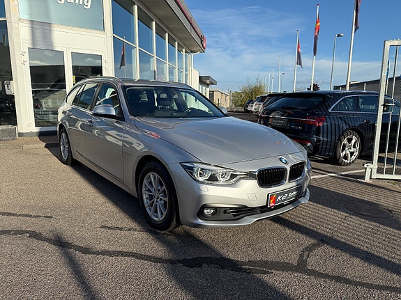 BMW 320i