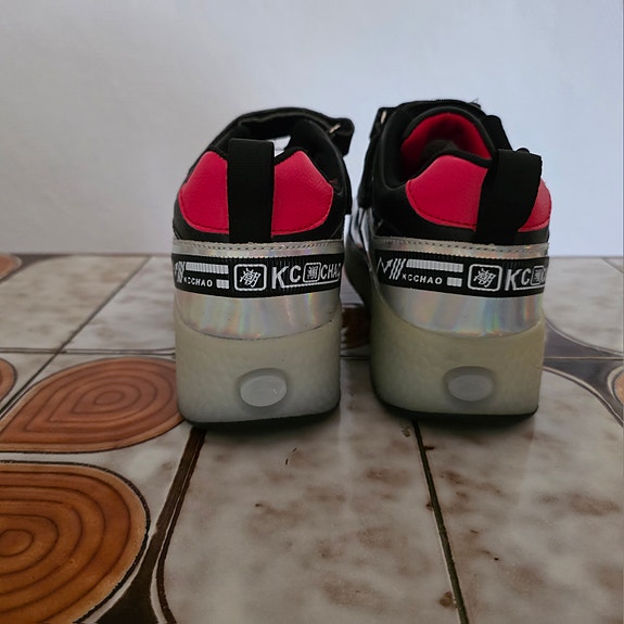 Product image 3 of 4