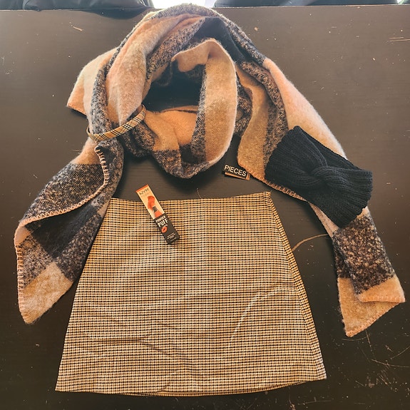 Product image 18 of 36