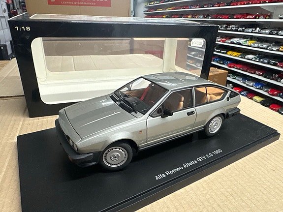 Product image 1 of 6