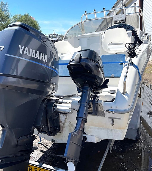 Daycruiser Sessa 18 weekend inkl. Yamaha 100hk motor og Brenderup trailer