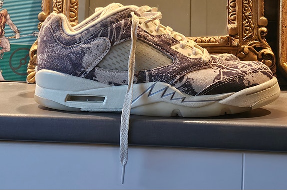 Product image 1 of 6