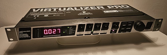 Product image 1 of 6