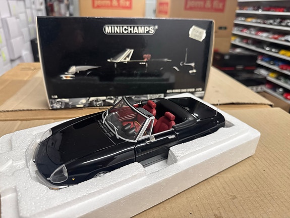 Product image 1 of 9