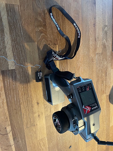 Product image 1 of 2