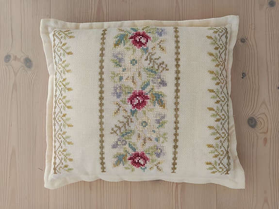 Product image 1 of 9