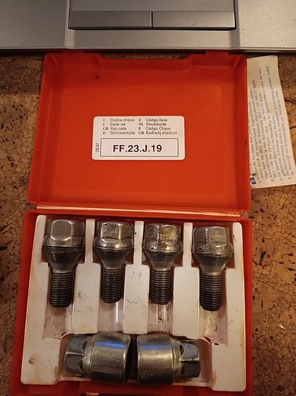 Product image 1 of 2