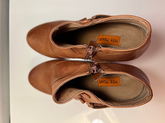 Product image 16 of 20