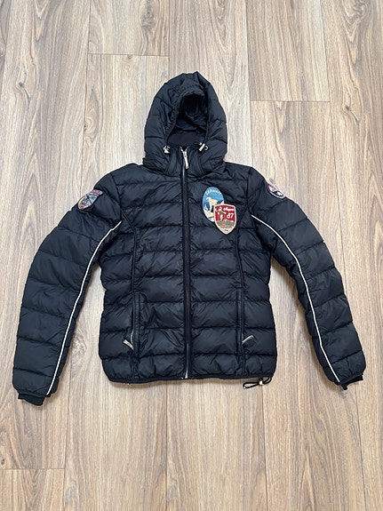 Product image 1 of 4