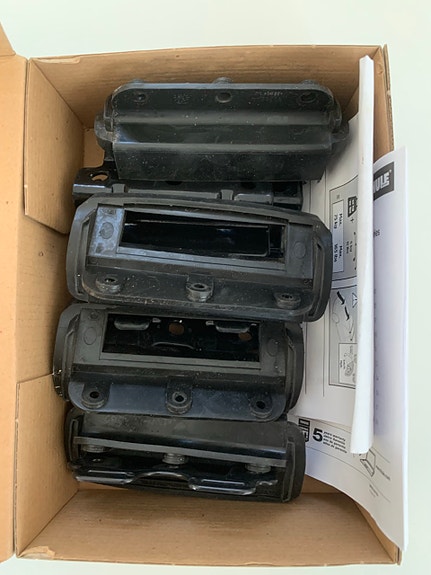 Product image 1 of 3