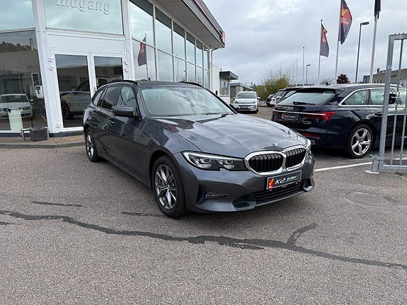 BMW 330e